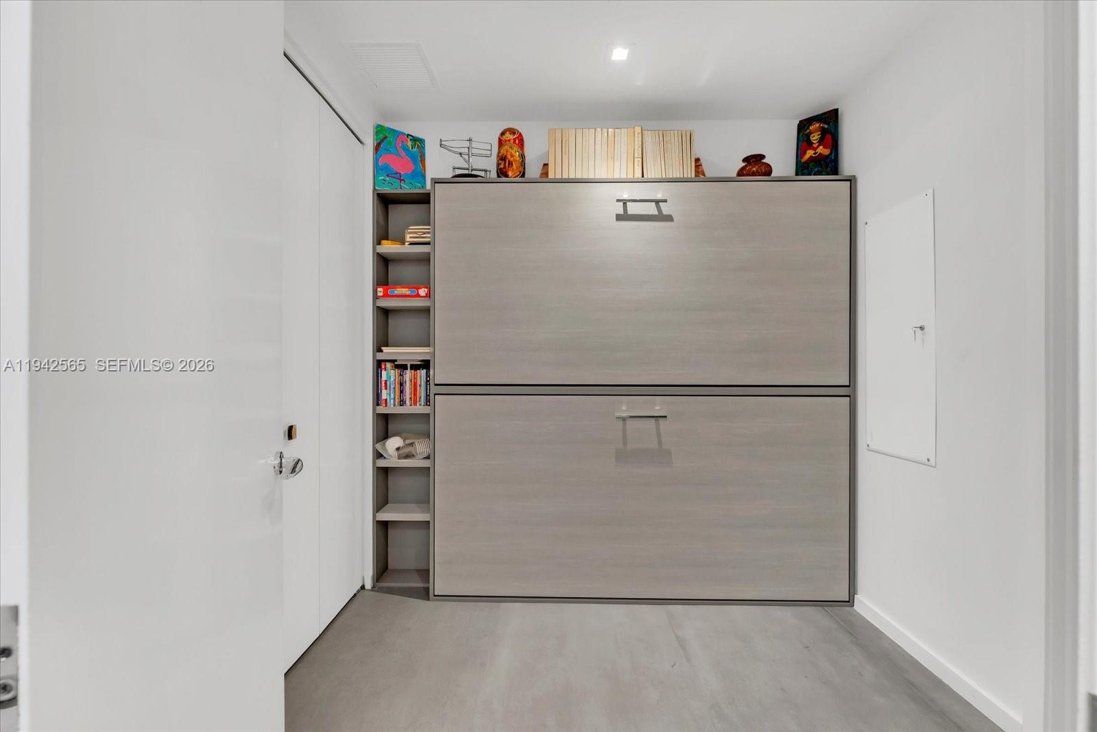 Jade Signature Condo - Residential