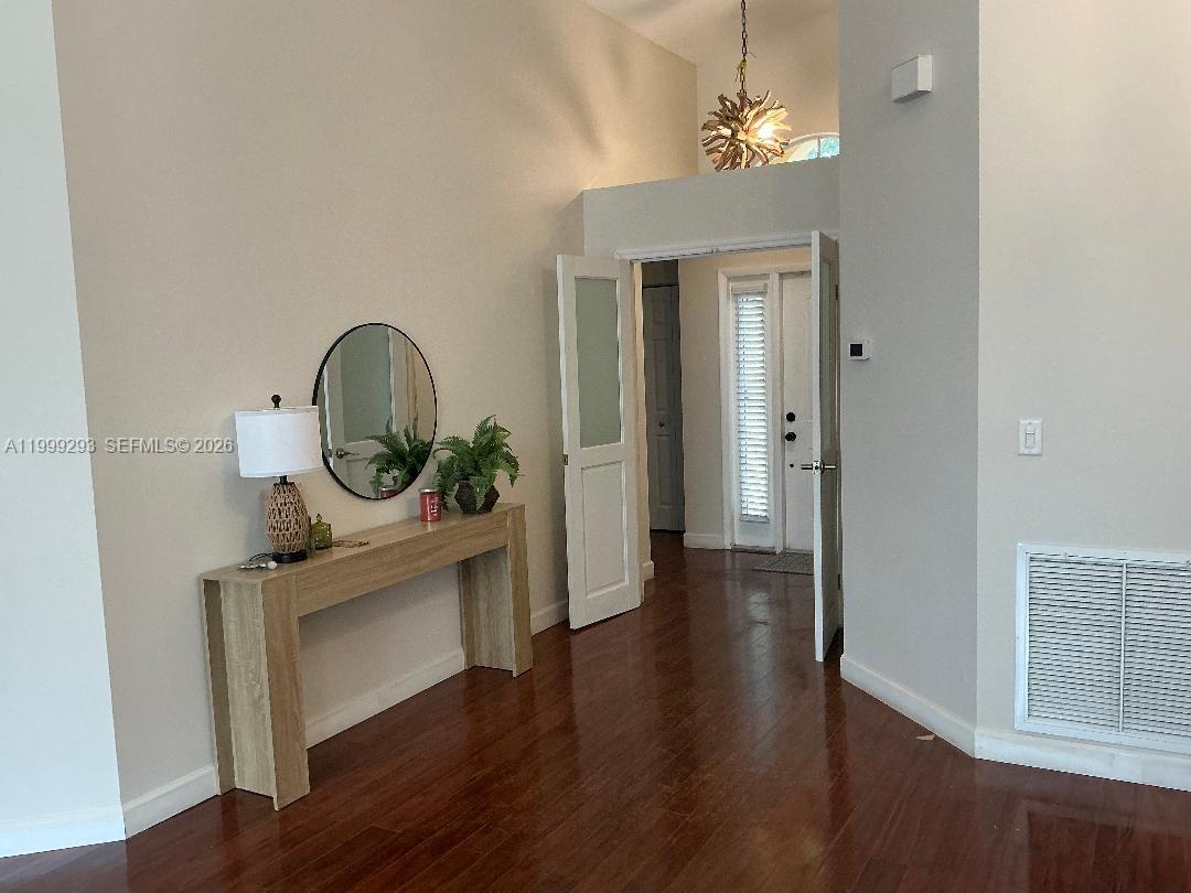 EMBASSY LAKES - Residential