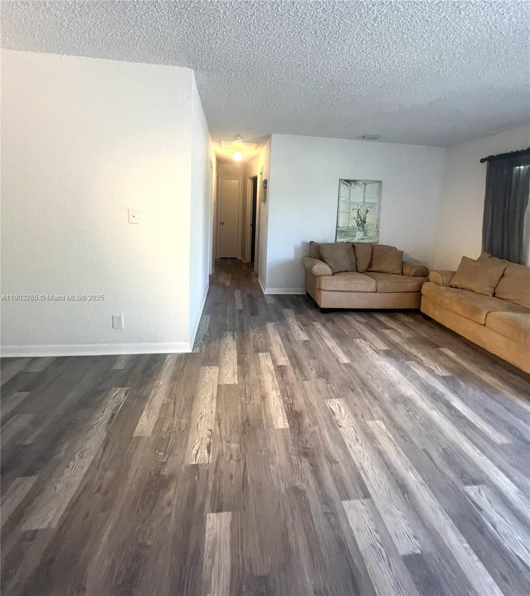 COMMONWEALTH MANOR - Residential