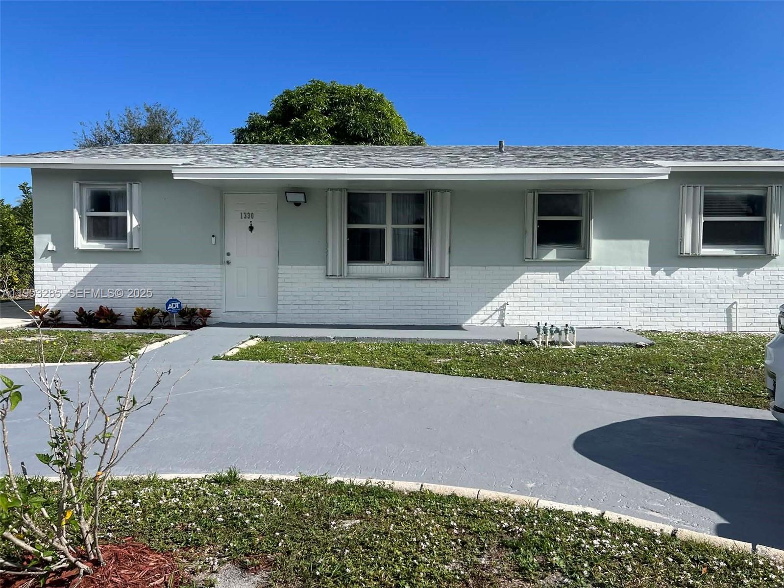 View photos, virtual tours, details... 1330 SW 6th Ter