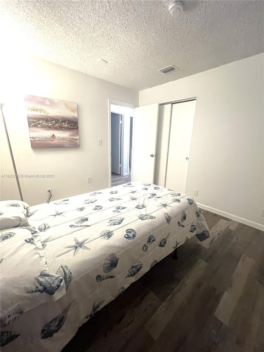 COMMONWEALTH MANOR - Residential