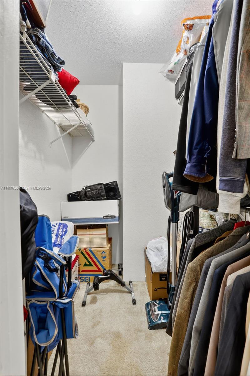 SAVANNAH AT RIVERSIDE CON - Residential