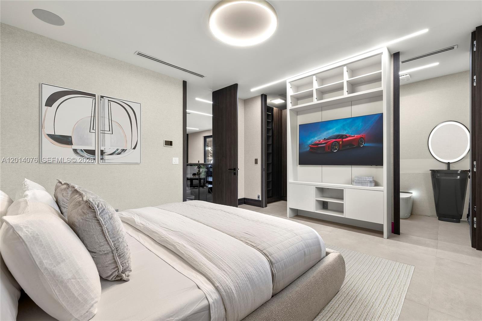 HOLLYWOOD LAKES COUNTRY C - Residential