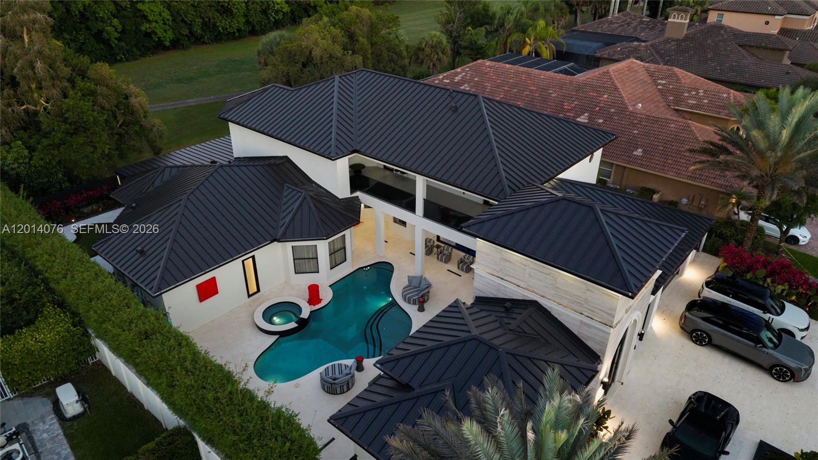 HOLLYWOOD LAKES COUNTRY C - Residential