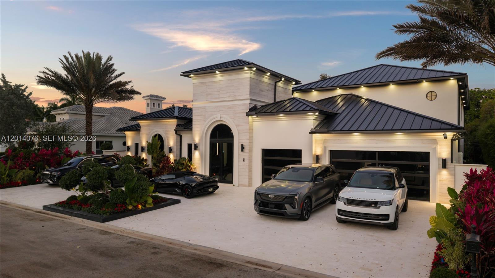 HOLLYWOOD LAKES COUNTRY C - Residential