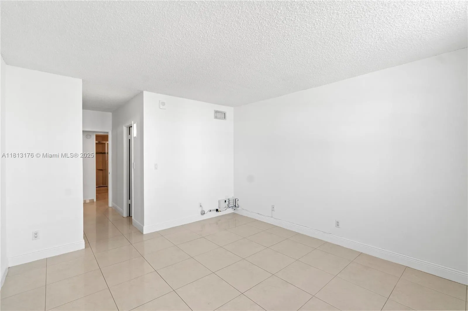 Sunny Isles Beach, Florida 33160, United States, 2 Bedrooms Bedrooms, ,2 BathroomsBathrooms,Residential,Active,141864