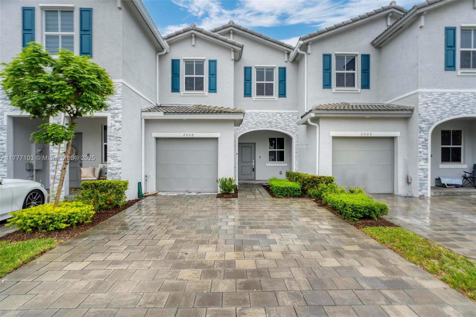 Rental Property at 2608 Se 10th St 2608, Homestead, Miami-Dade County, Florida - Bedrooms: 3 
Bathrooms: 3  - $2,700 MO.