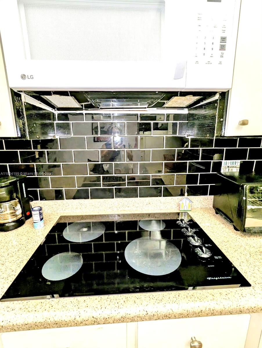 TAROMINA APTS CO-OP - Residential