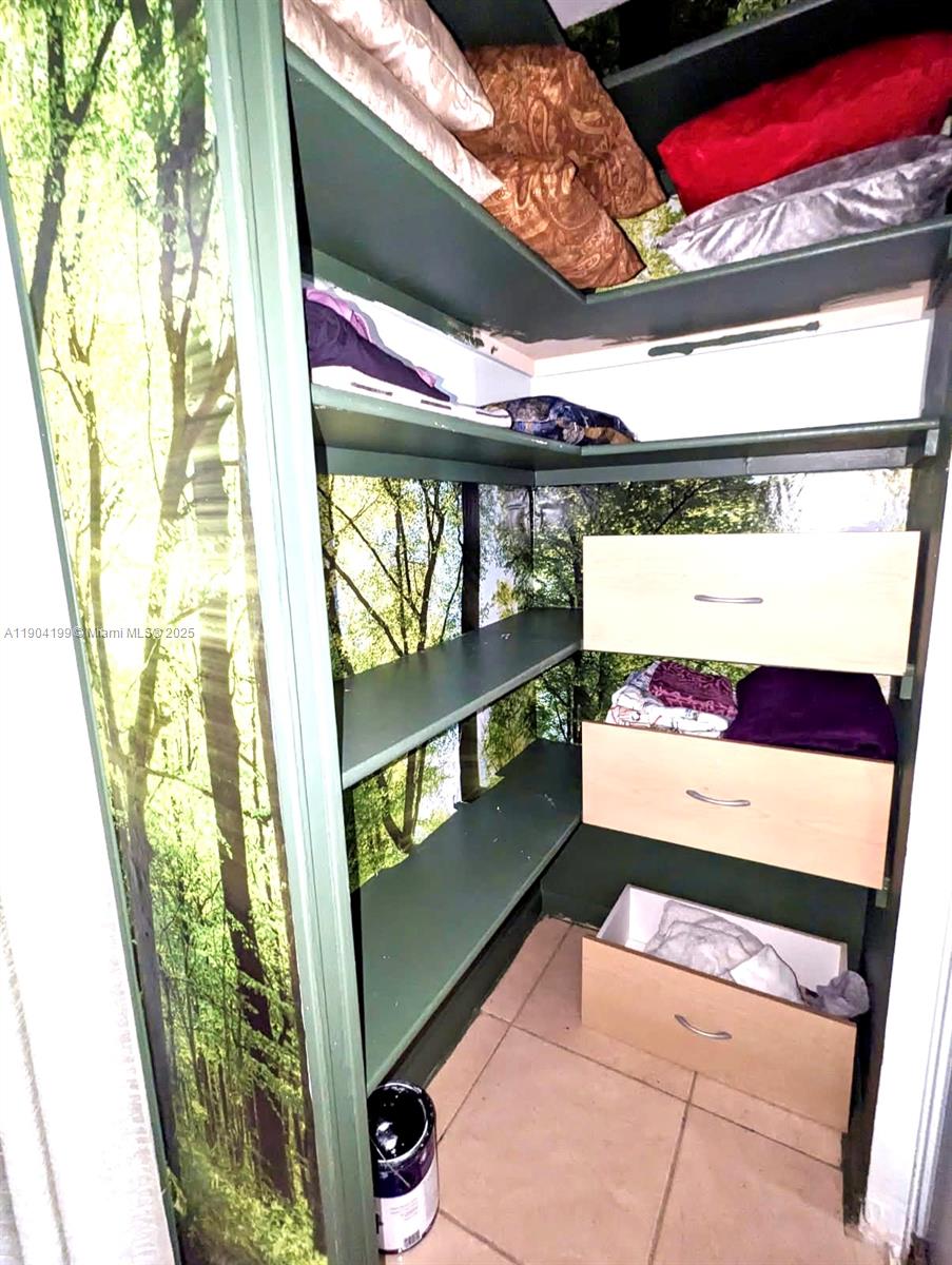 TAROMINA APTS CO-OP - Residential