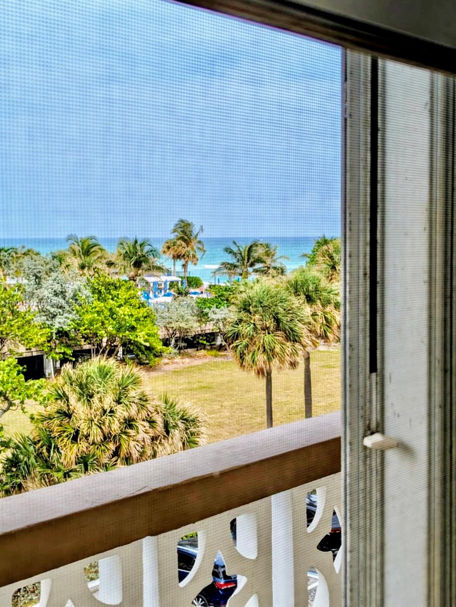 TAROMINA APTS CO-OP - Residential