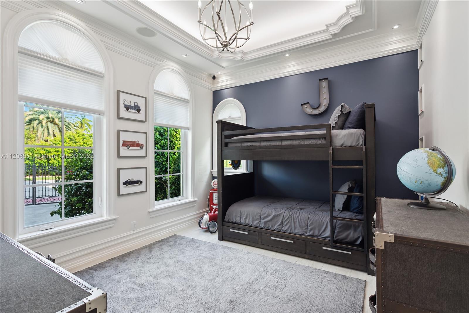 SURPRISE LAKE - Residential