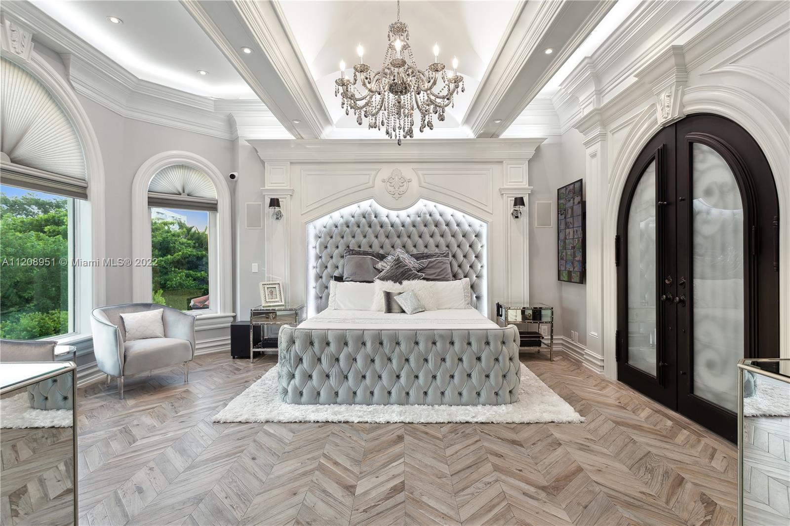 SURPRISE LAKE - Residential