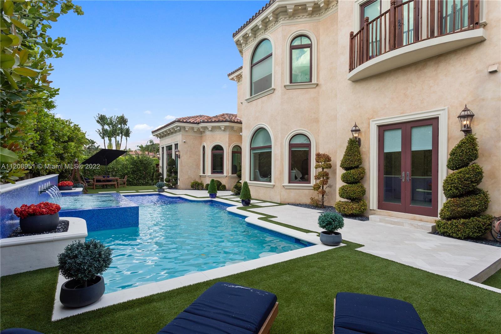 SURPRISE LAKE - Residential