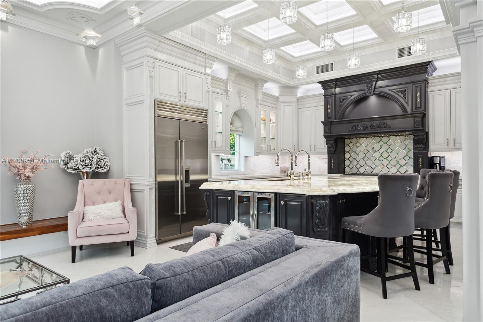 SURPRISE LAKE - Residential