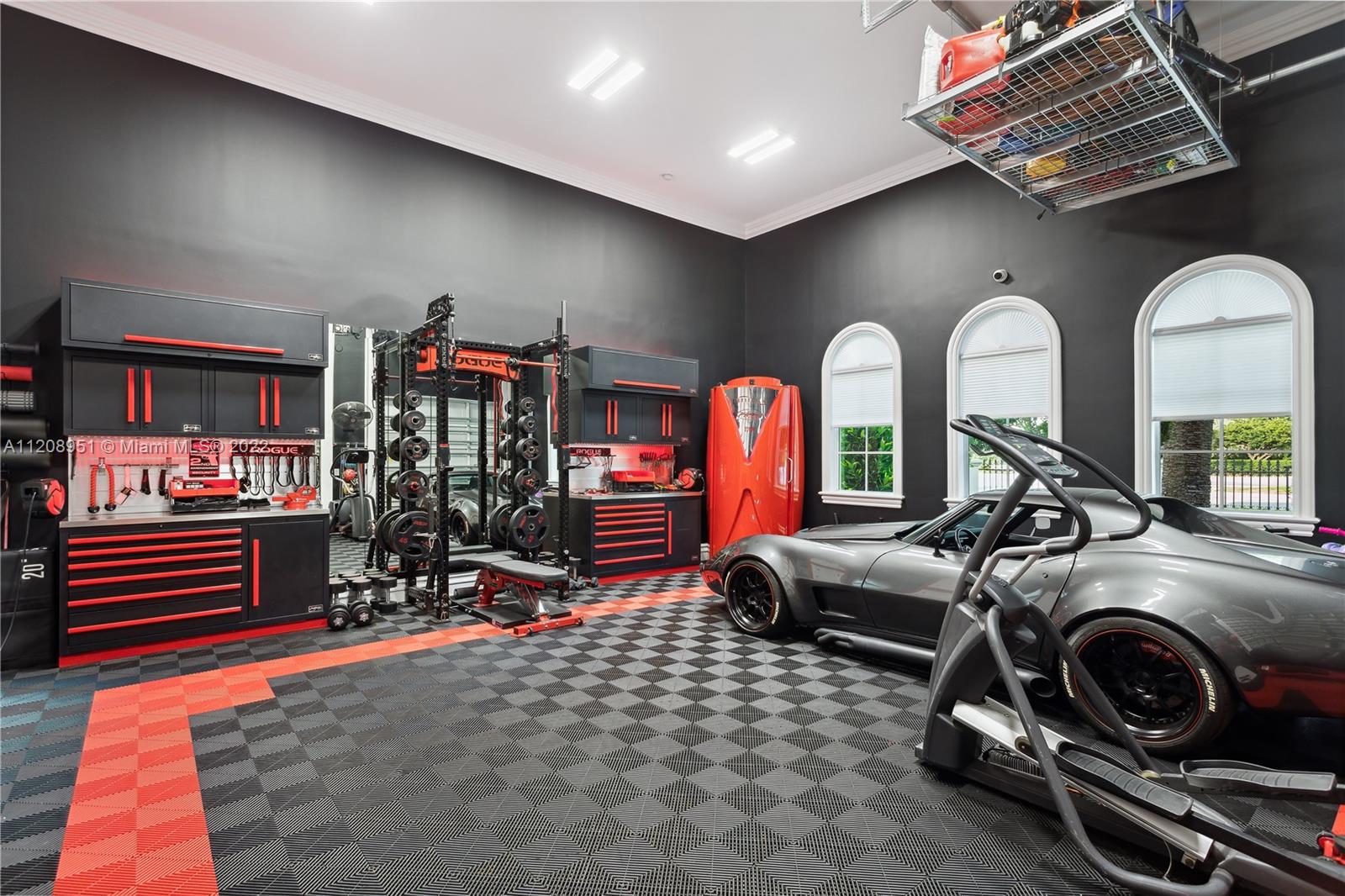 SURPRISE LAKE - Residential