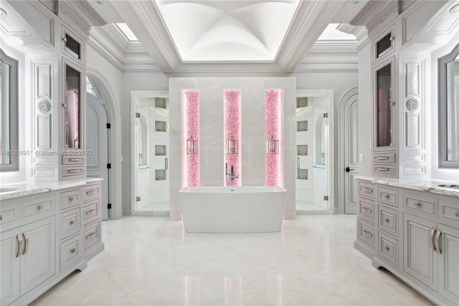 SURPRISE LAKE - Residential