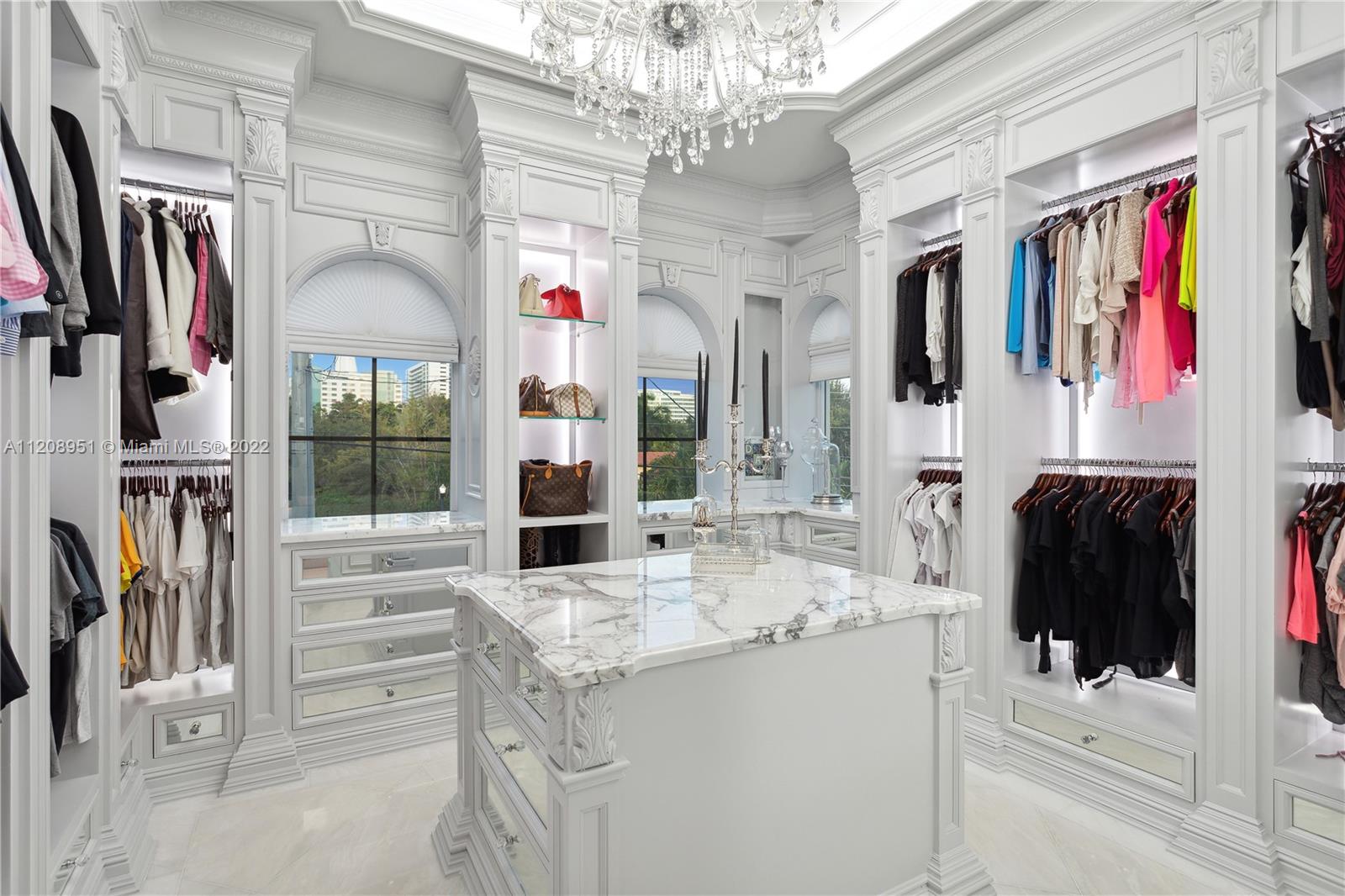 SURPRISE LAKE - Residential