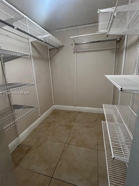 KENLAND BEND NORTH CONDO - Residential Lease
