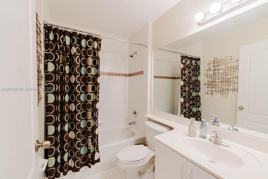 MELROSE POINT CONDO - Residential