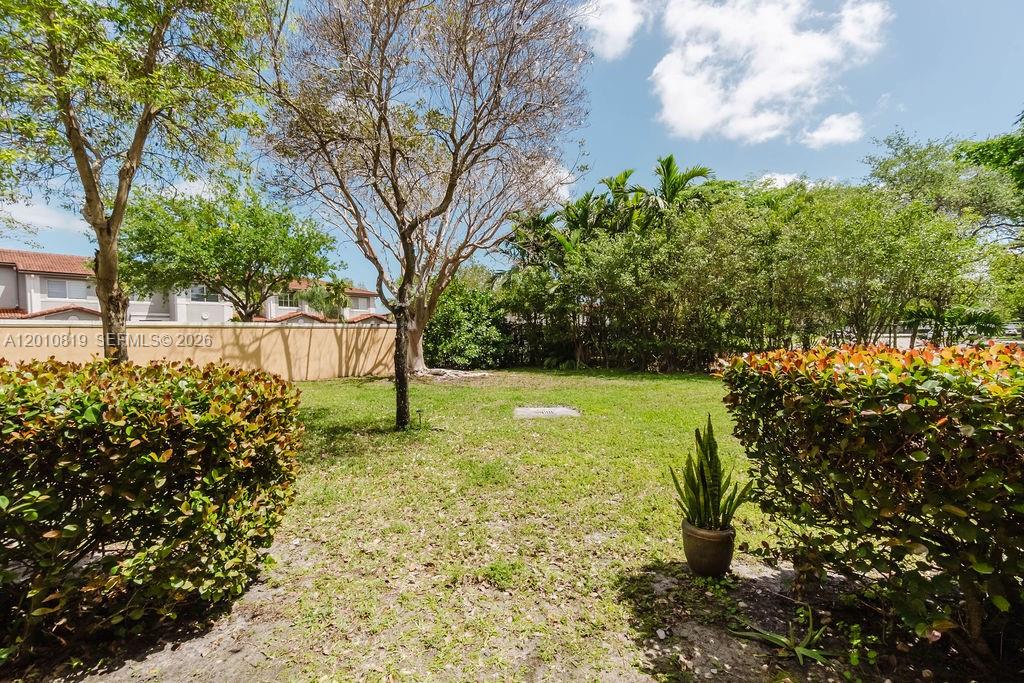 MELROSE POINT CONDO - Residential
