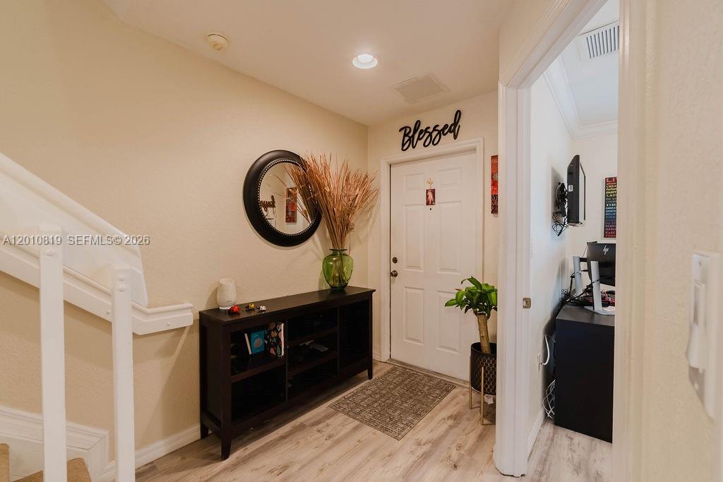 MELROSE POINT CONDO - Residential