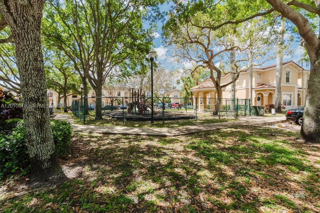 MELROSE POINT CONDO - Residential