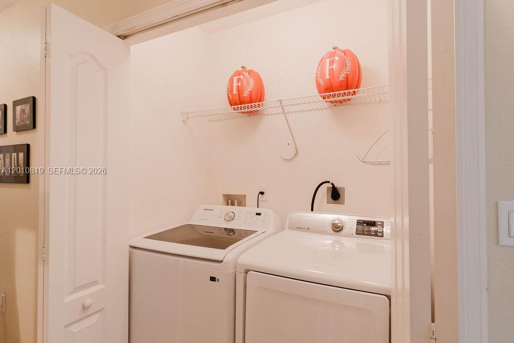 MELROSE POINT CONDO - Residential
