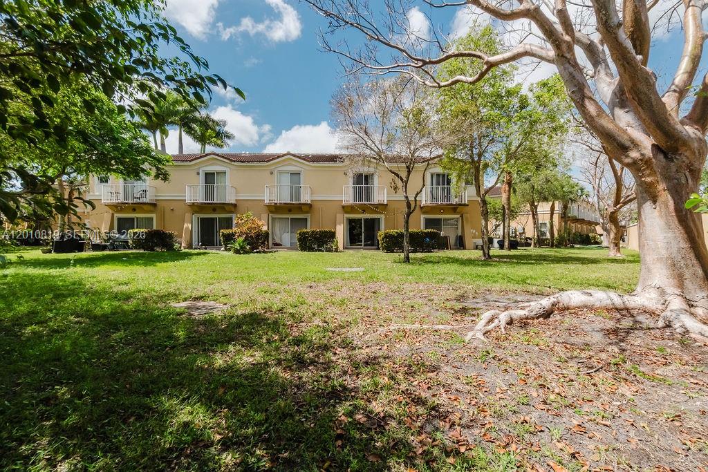 MELROSE POINT CONDO - Residential