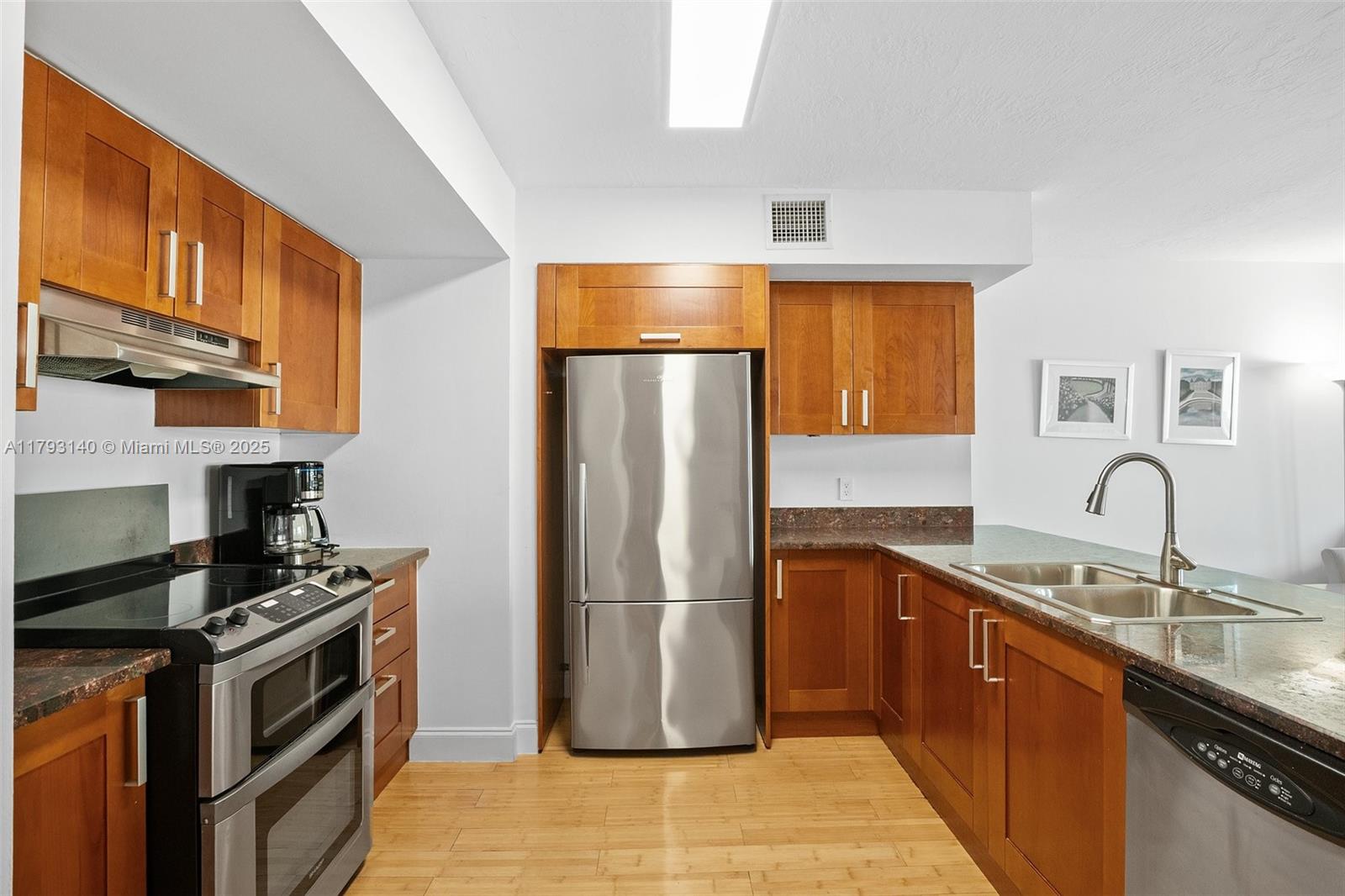 SPIAGGIA OCEAN CONDO - Residential Lease