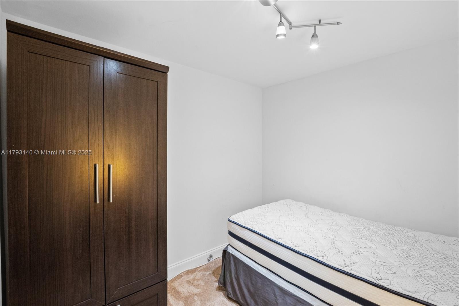 SPIAGGIA OCEAN CONDO - Residential Lease