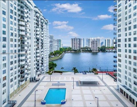 A home in Aventura