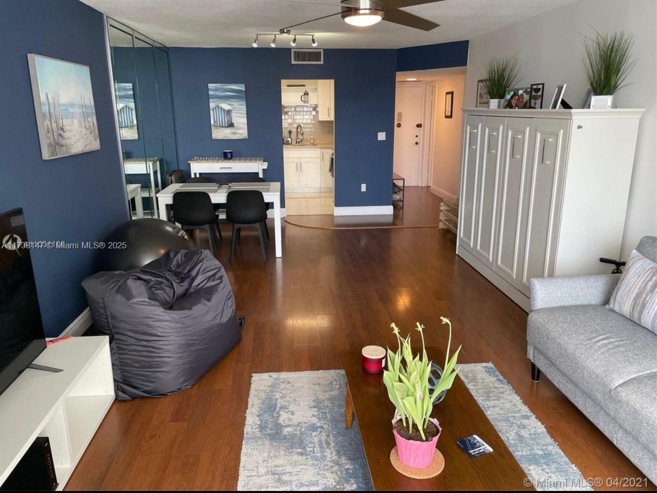 COMMODORE PLAZA CONDO - Residential