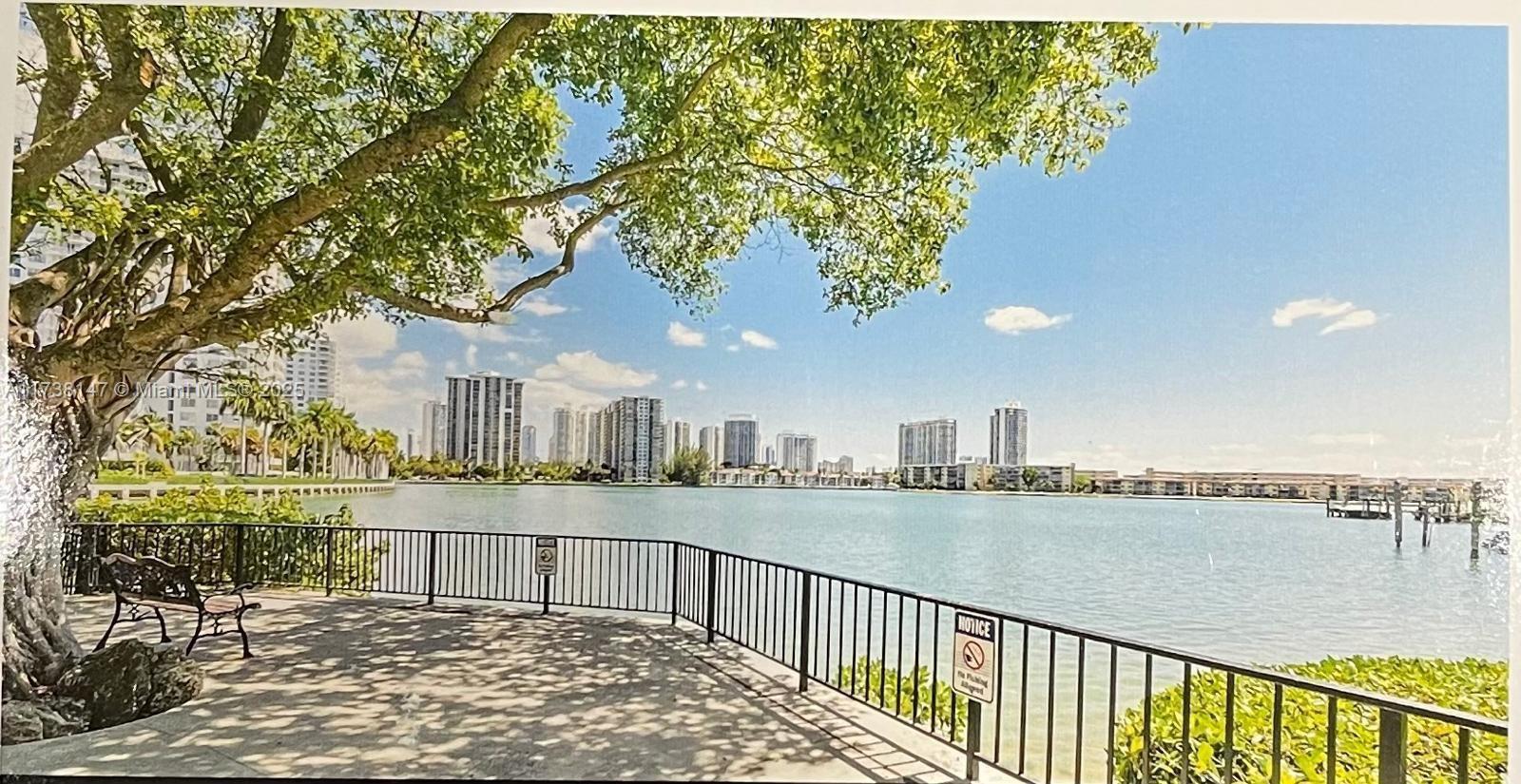 COMMODORE PLAZA CONDO - Residential
