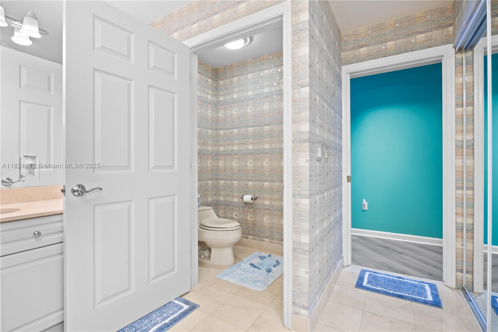 RENAISSANCE ON THE OCEAN - Residential