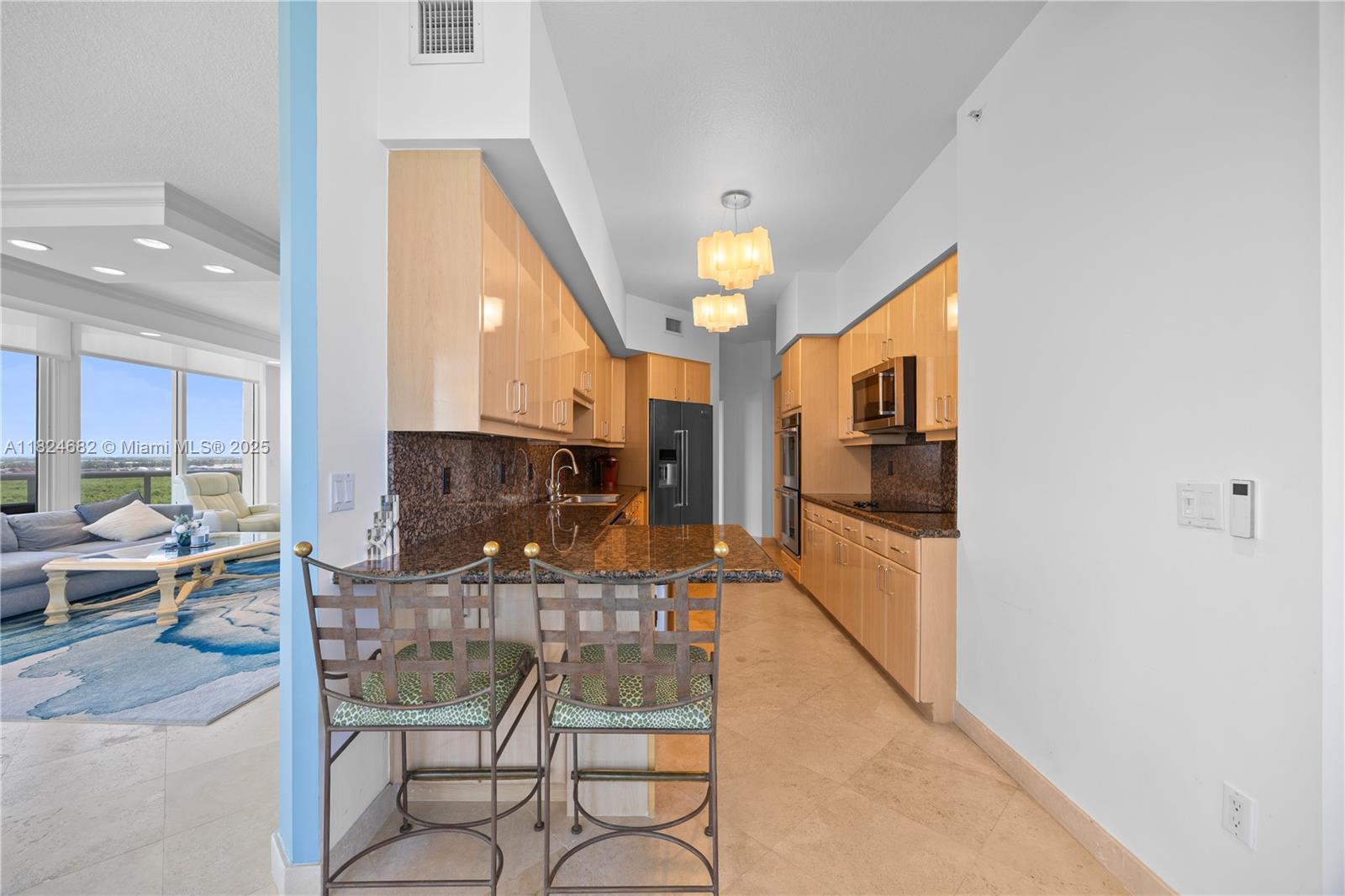 RENAISSANCE ON THE OCEAN - Residential