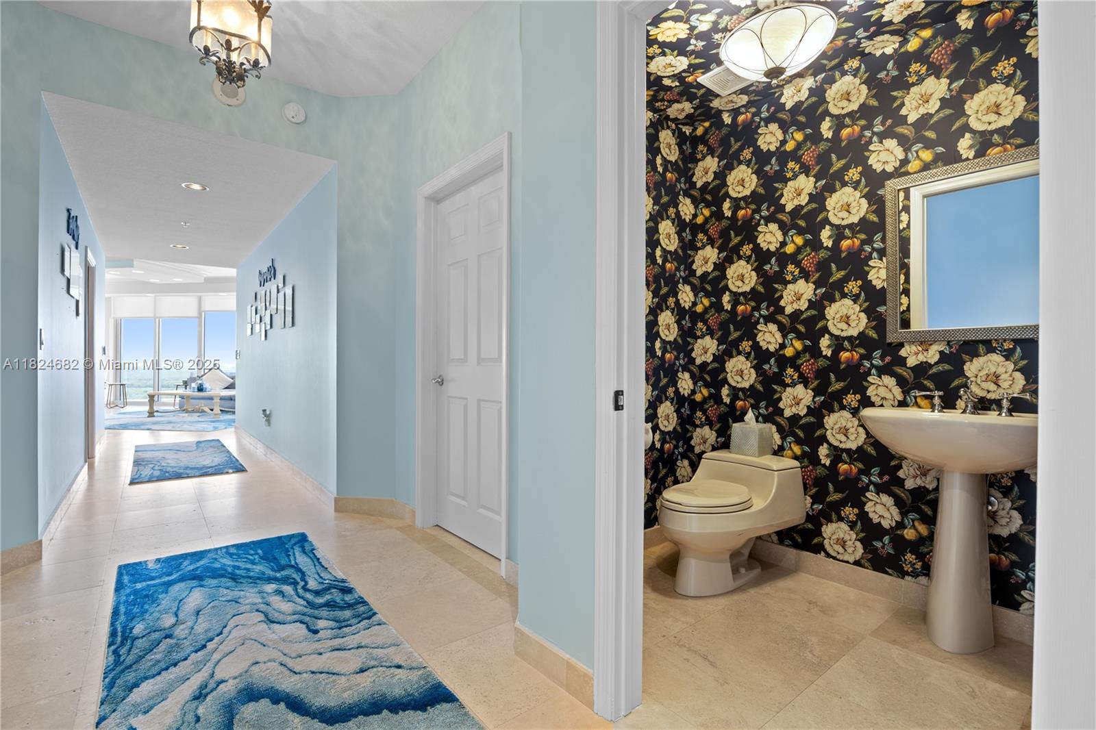 RENAISSANCE ON THE OCEAN - Residential