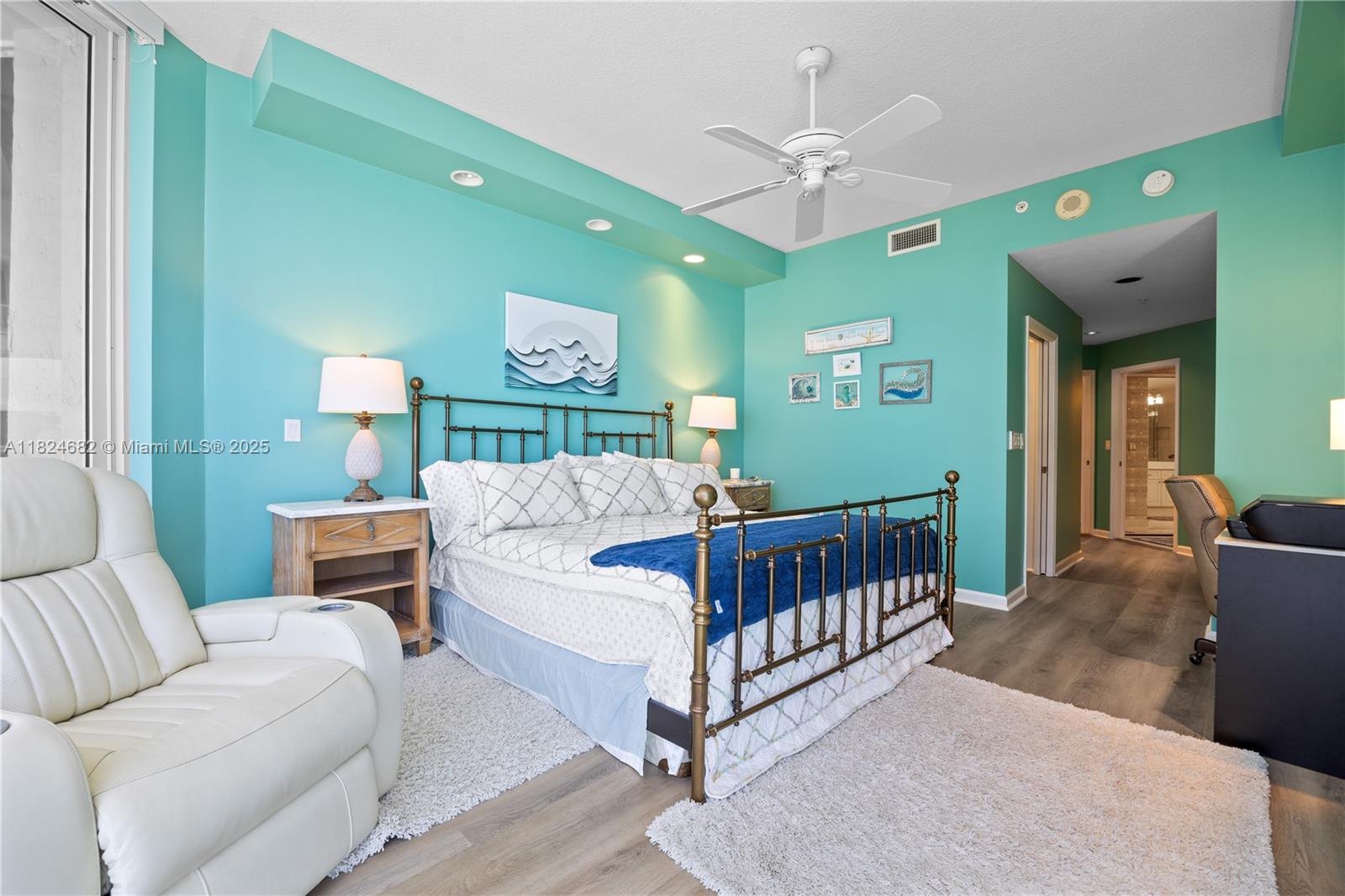 RENAISSANCE ON THE OCEAN - Residential