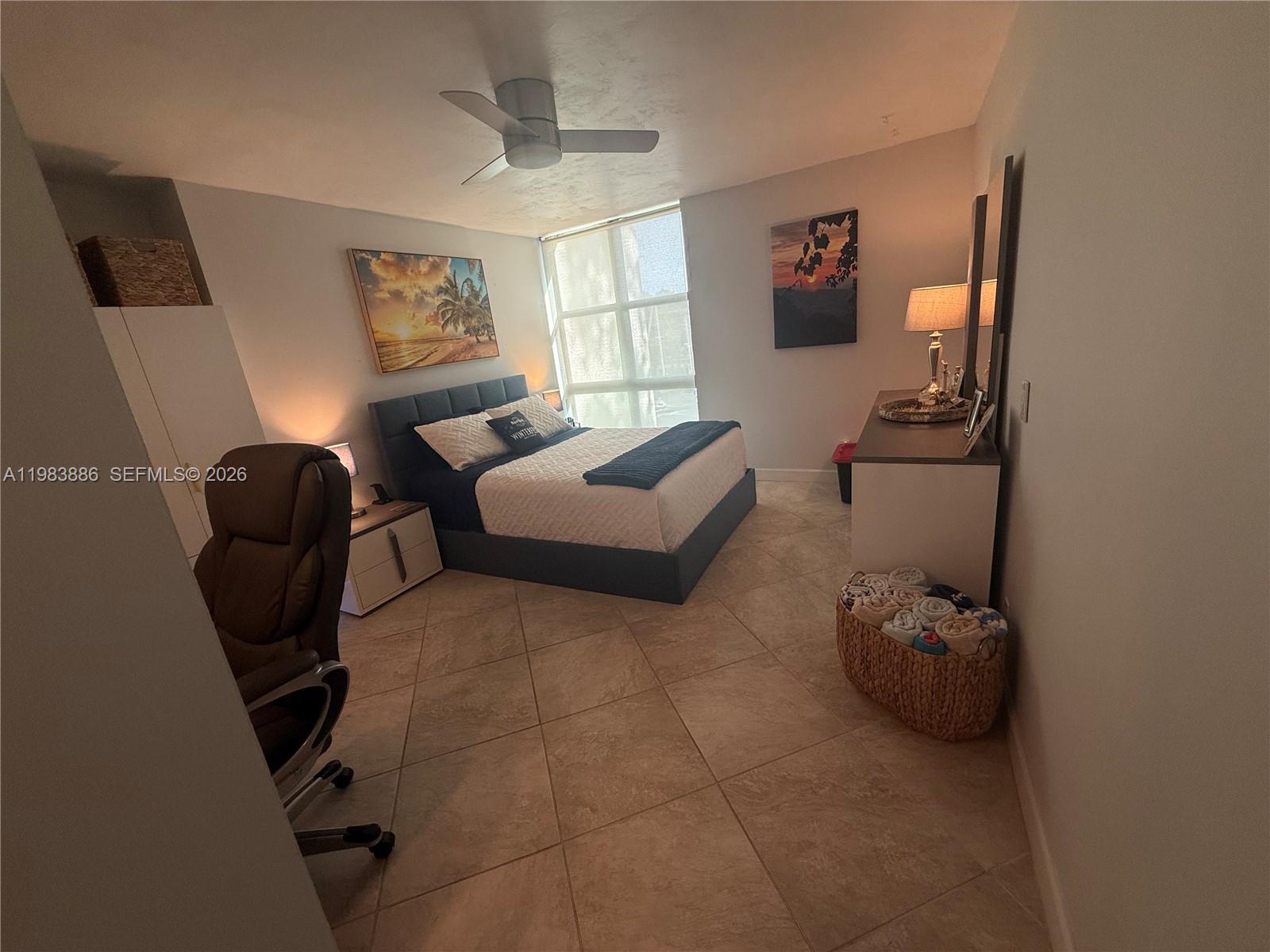 RIVER REACH CONDOMINIUM V - Residential