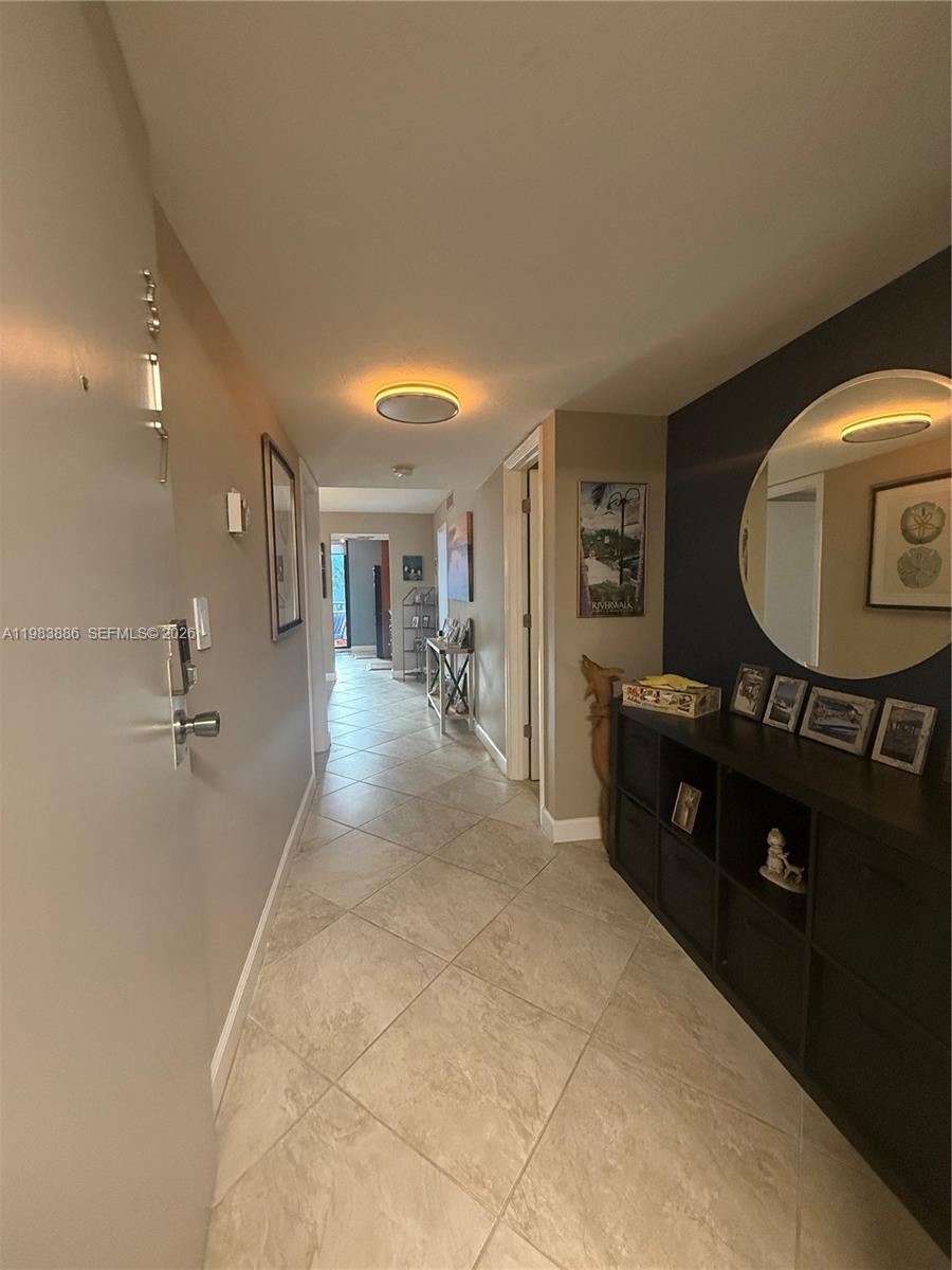 RIVER REACH CONDOMINIUM V - Residential