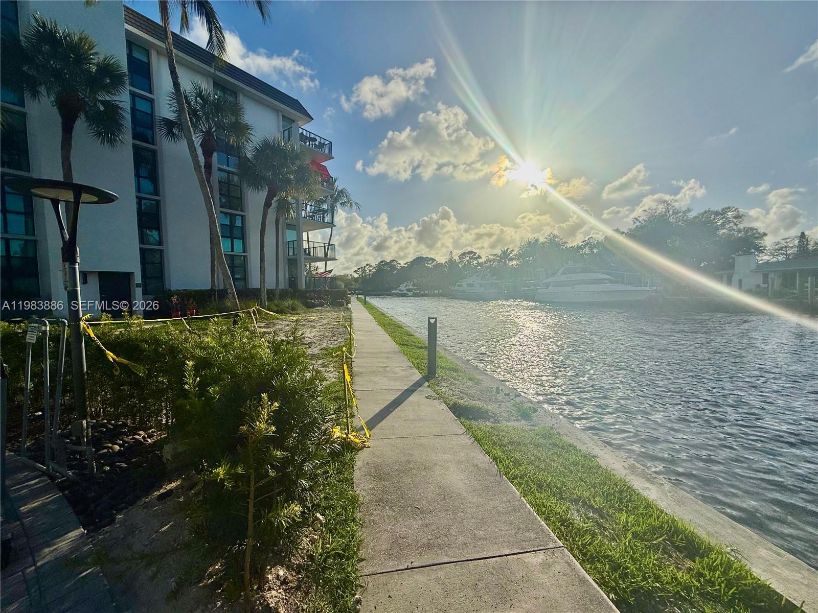 RIVER REACH CONDOMINIUM V - Residential