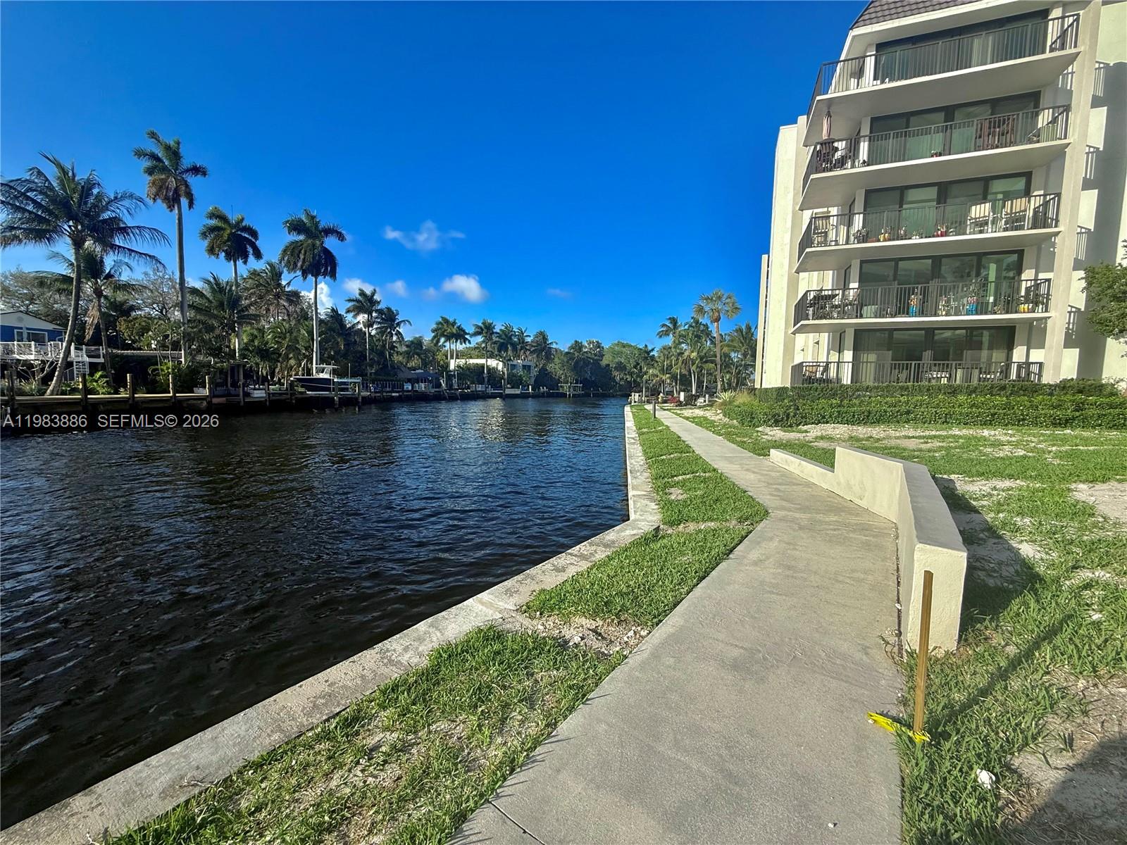 RIVER REACH CONDOMINIUM V - Residential