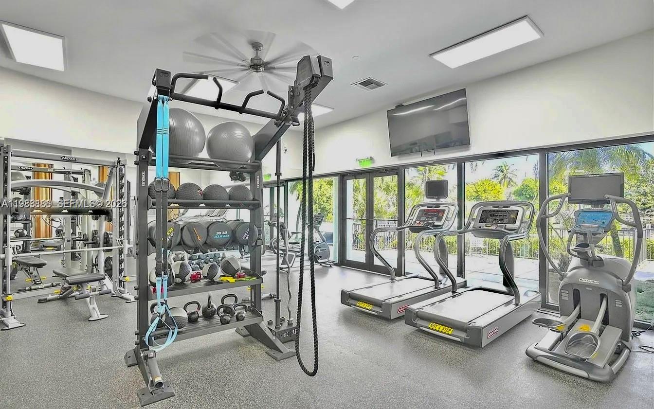 RIVER REACH CONDOMINIUM V - Residential