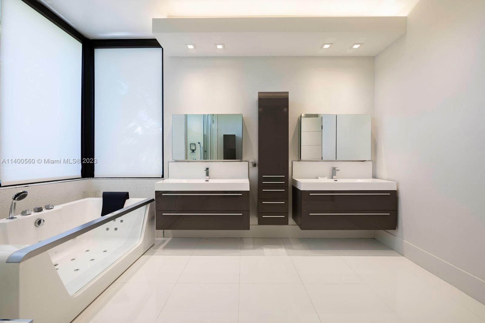 OCEAN VIEW HEIGHTS - Residential