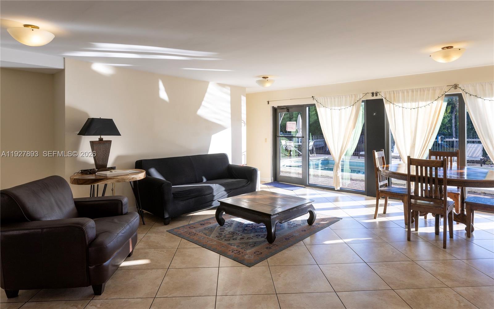 EDGEWATER EAST CONDO APTS - Residential