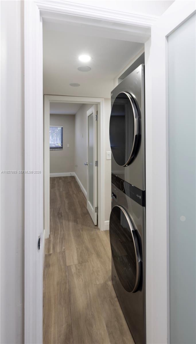 EDGEWATER EAST CONDO APTS - Residential