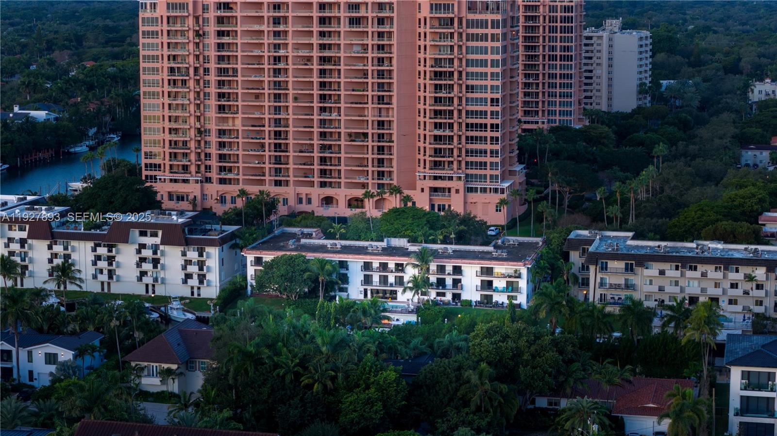 EDGEWATER EAST CONDO APTS - Residential