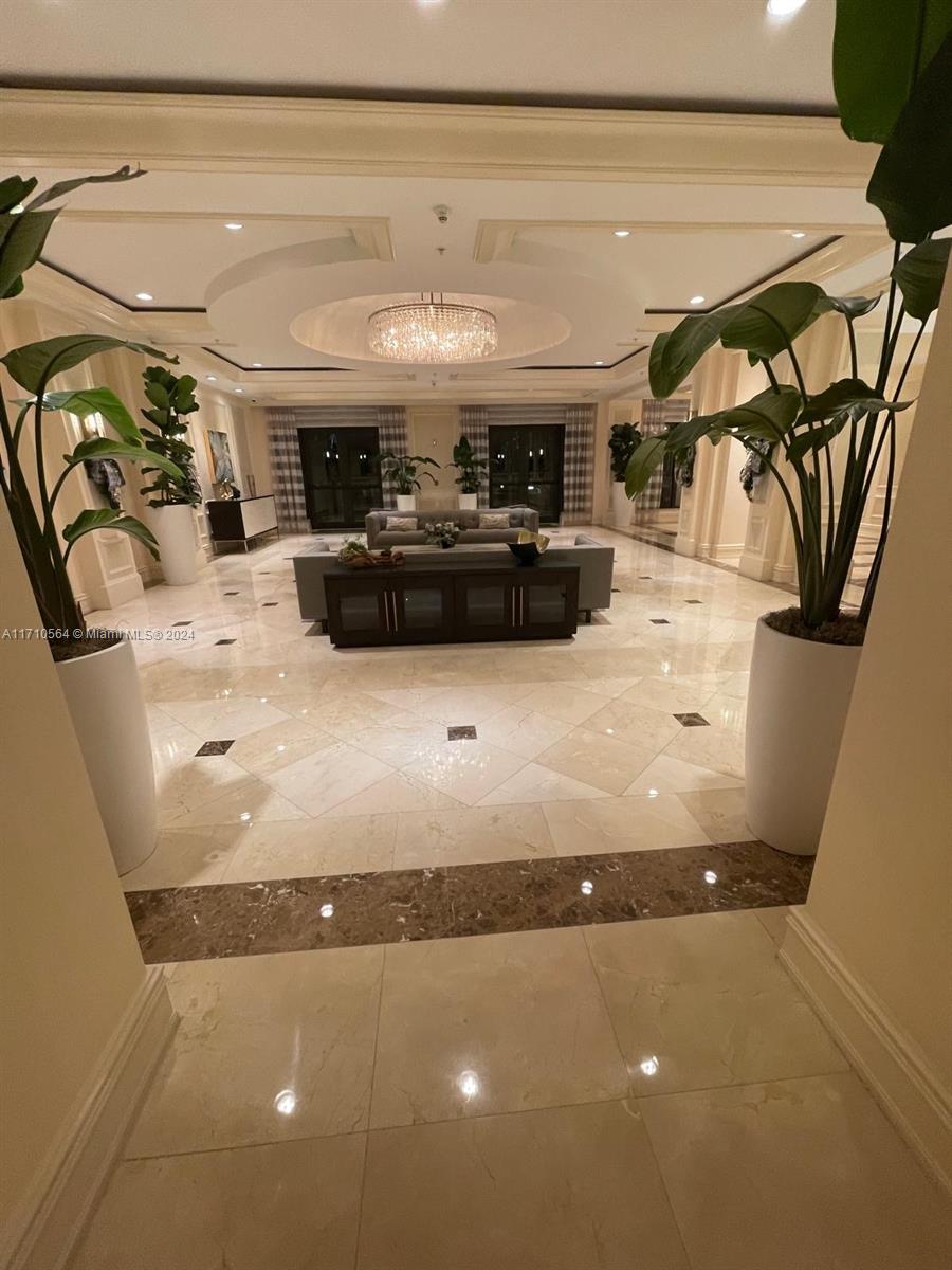 THE TOWER RESIDENCES COND - Residential