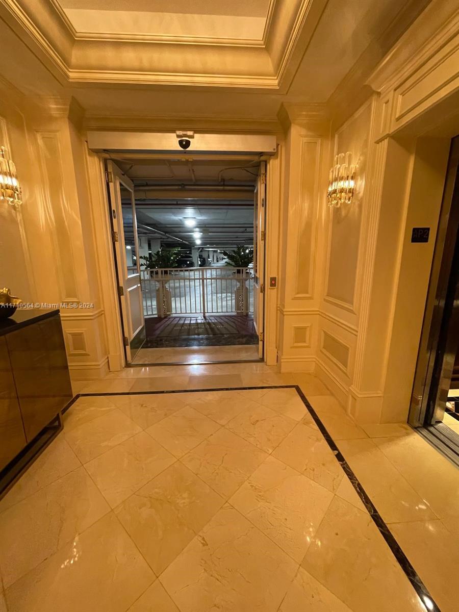 THE TOWER RESIDENCES COND - Residential