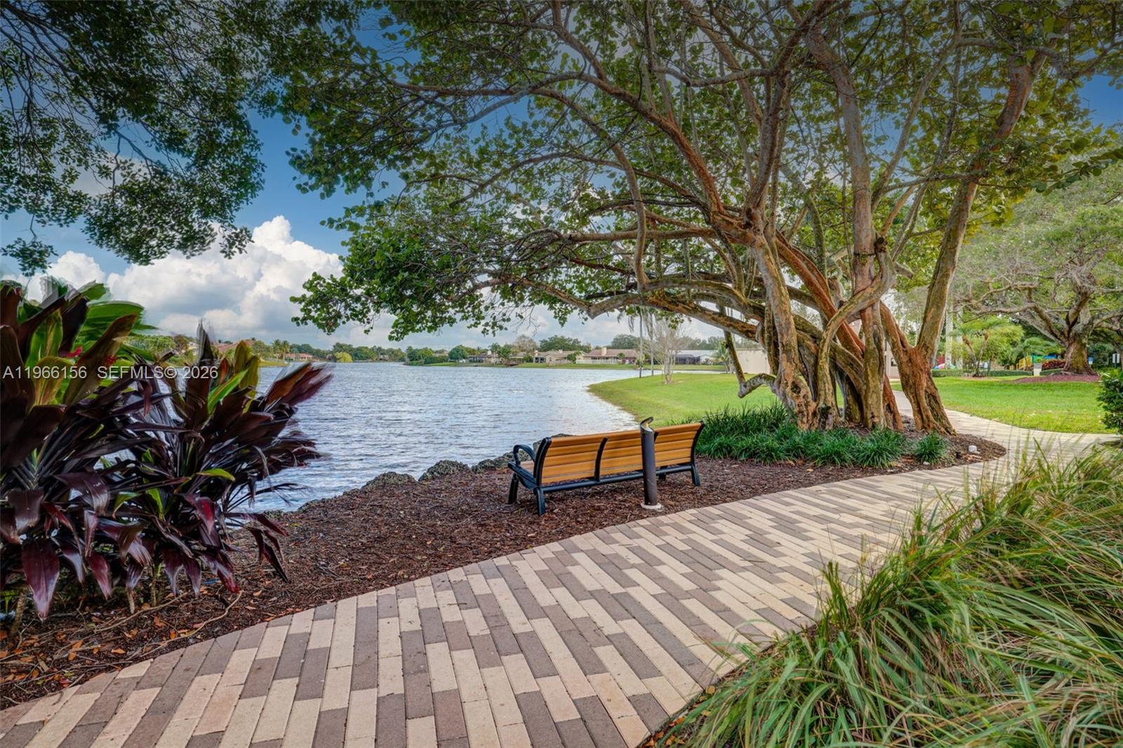 ROCK CREEK - Tierra Vista - Residential