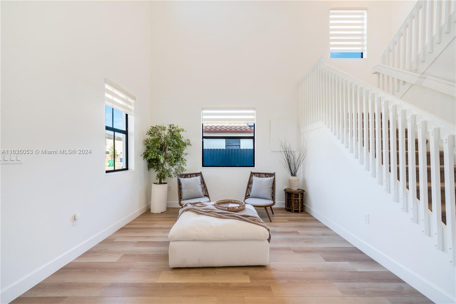 SILVER PALMS NORTH - Residential Lease